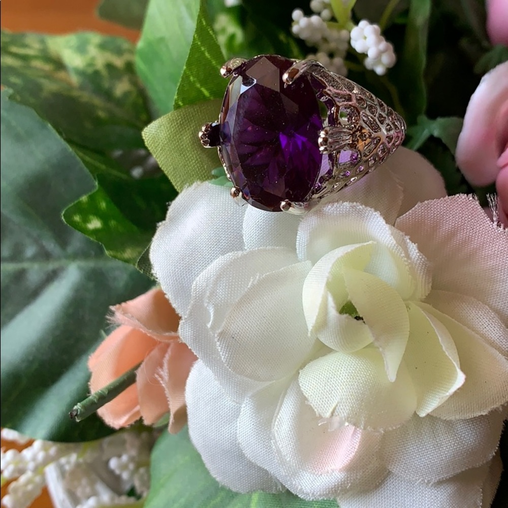 Elegan Amethyst Cocktail Ring - image 1
